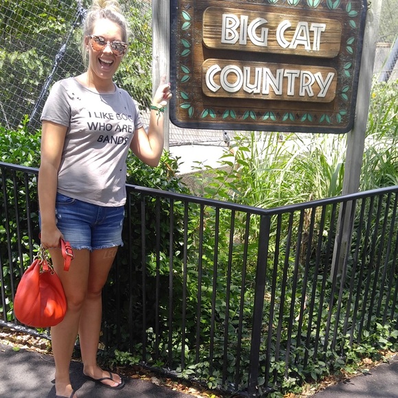 Meet your Posher, Jordan - Picture 3 of 3